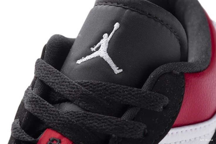 Black Low Jordan Toe 553558-116  1 0204